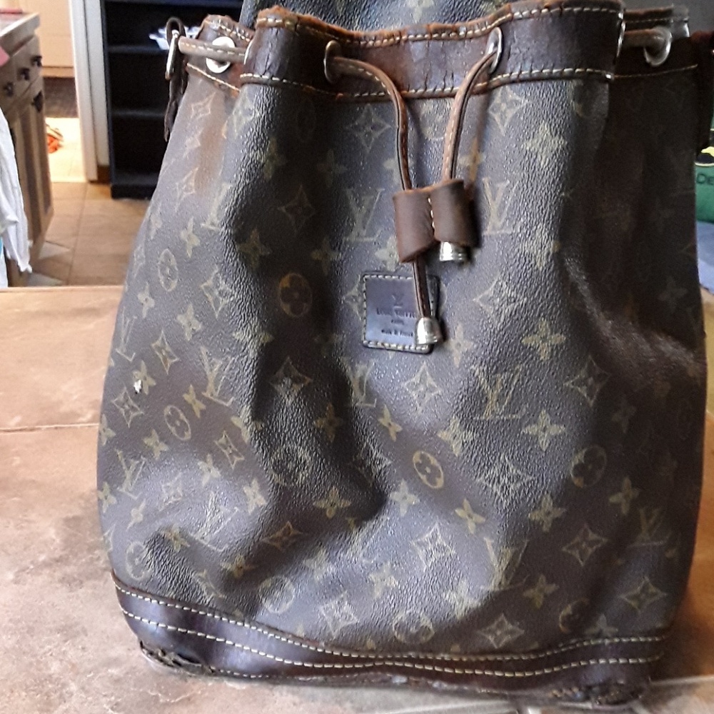 Louis Vuitton drawstring bag